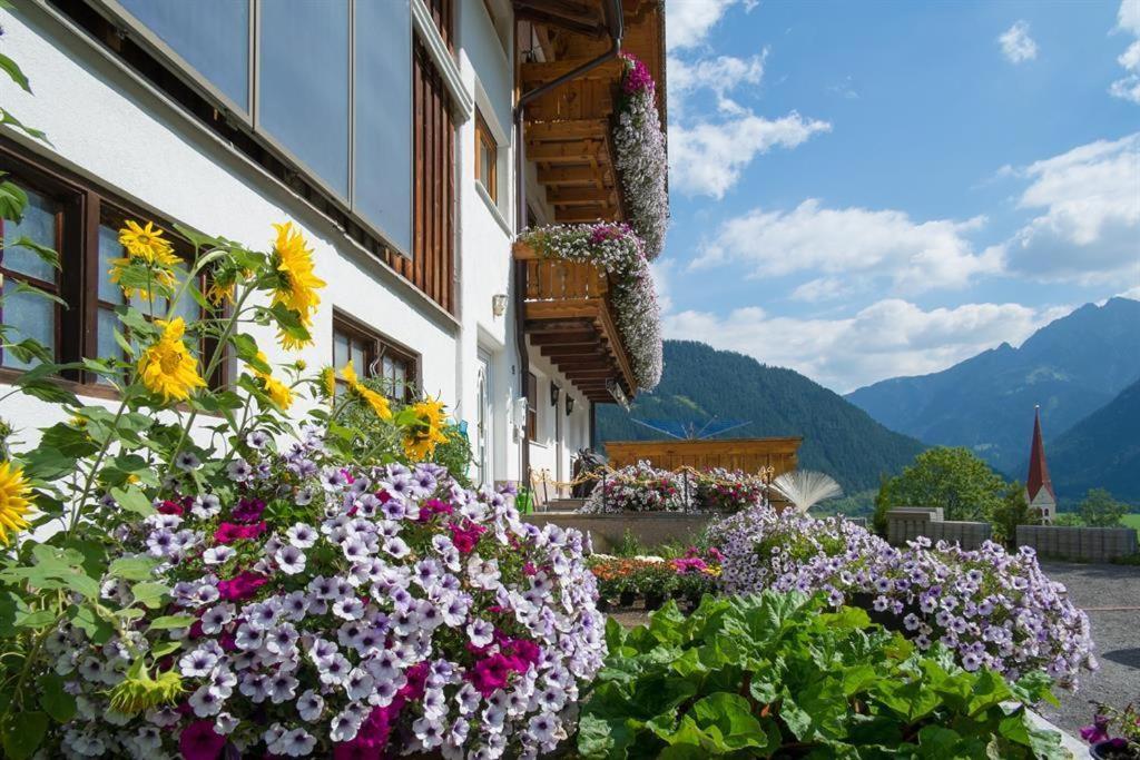 Апартаменты Alpenview Lechtal Хольцгау Экстерьер фото